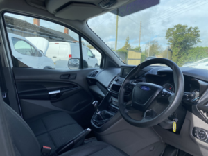 2018 Ford Transit Connect 1.5 200 Ecoblue Trend in White — image 3