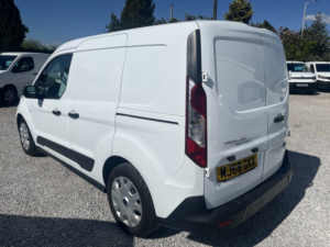 2018 Ford Transit Connect 1.5 200 Ecoblue Trend in White — image 6
