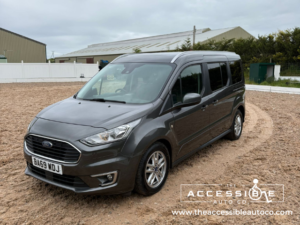 2019 Ford Grand Tourneo Connect 1.5 Ecoblue Titanium in Grey — image 4