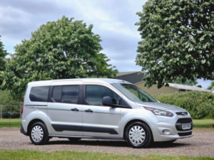 2017 Ford Grand Tourneo Connect 1.5 Tdci Zetec Powershift Euro 6 (s/s) 5dr in Silver — image 3
