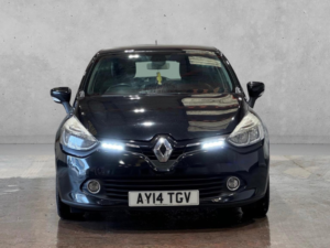 2014 Renault Clio 1.5 Dci Dynamique Medianav Euro 5 (s/s) 5dr in Black — image 2