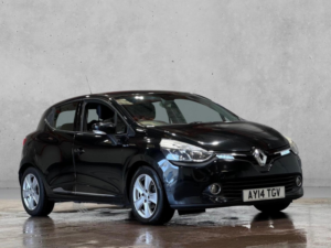 2014 Renault Clio 1.5 Dci Dynamique Medianav Euro 5 (s/s) 5dr in Black — image 3