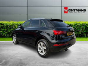 2016 Audi Q3 1.4 Tfsi Cod Sport in Black — image 5
