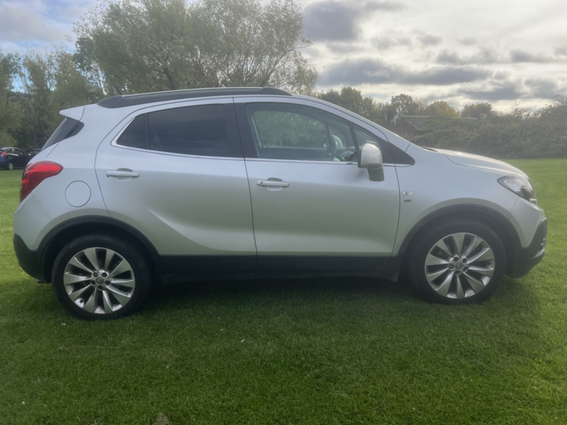 2015 Vauxhall Mokka 1.6 Cdti Se in White — image 1