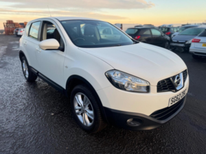 2012 Nissan Qashqai 1.6 Acenta CVT 2WD Euro 5 5dr in White — image 6