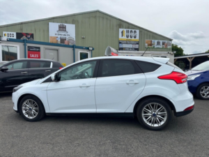 2017 Ford Focus 1.0t Ecoboost Zetec Edition Euro 6 (s/s) 5dr in White — image 5
