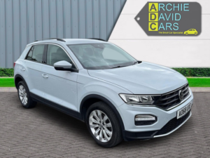 2018 Volkswagen T-Roc 1.5 Tsi Evo Se in Silver — image 3