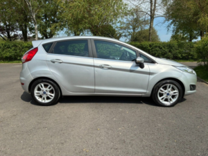 2016 Ford Fiesta 1.25 Zetec Hatchback 5dr Petrol Manual Euro 6 (82 Ps) in Silver — image 2