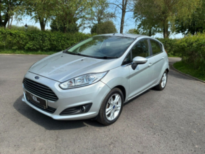 2016 Ford Fiesta 1.25 Zetec Hatchback 5dr Petrol Manual Euro 6 (82 Ps) in Silver — image 6