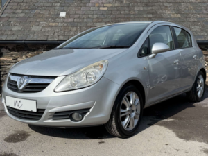 2008 Vauxhall Corsa 1.2 Corsa Design 5dr in Silver — image 2