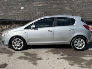2008 Vauxhall Corsa 1.2 Corsa Design 5dr in Silver — image 6