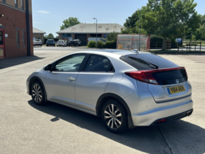 2014 Honda Civic 1.6 I-Dtec Sr in Silver — image 4