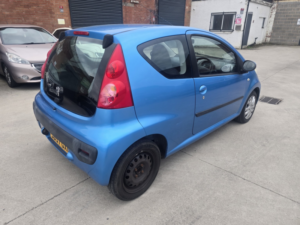 2008 Peugeot 107 1.0 12v Urban in Blue — image 5
