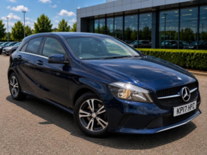2017 Mercedes-Benz A Class 1.6 A180 Se 7g-Dct Euro 6 (s/s) 5dr in Blue — image 3