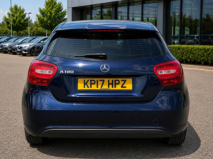 2017 Mercedes-Benz A Class 1.6 A180 Se 7g-Dct Euro 6 (s/s) 5dr in Blue — image 5