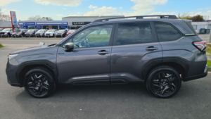 2025 Subaru Forester 2.0 I E-Boxer Field Lineartronic 4WD Euro 6 (s/s) 5dr in Grey — image 5