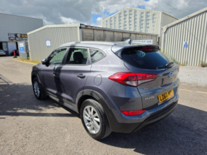 2017 Hyundai Tucson 1.7 Crdi Blue Drive Se Euro 6 (s/s) 5dr in Grey — image 4