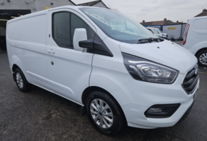 2022 Ford Transit Custom 2.0 Transit Custom Limited Van 300 L1 2.0l Ecoblue 130ps Fwd 6 Speed Manual in White — image 3