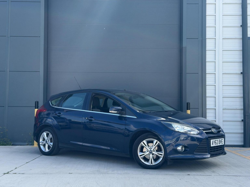 2013 Ford Focus 1.6 Tdci Econetic Zetec Euro 5 (s/s) 5dr in Blue — image 1