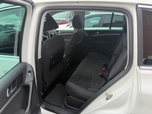 2013 Volkswagen Tiguan 2.0 Tdi Bluemotion Tech Match in White — image 2