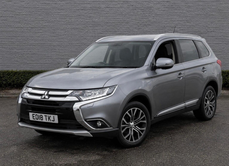 2018 Mitsubishi Outlander 2.2 Di-D 4 Auto 4WD Euro 6 5dr in Grey — image 1