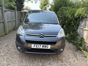 2017 Citroen Berlingo 1.6 Bluehdi 625 Enterprise in Grey — image 2