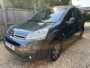 2017 Citroen Berlingo 1.6 Bluehdi 625 Enterprise in Grey — image 3