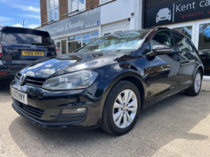2013 Volkswagen Golf 1.4 Tsi Bluemotion Tech Se in Black — image 6
