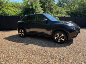 2019 Nissan Juke 1.6 Bose Personal Edition Euro 6 5dr in Black — image 2