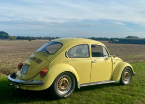 1975 Volkswagen Beetle in Yellow — image 5