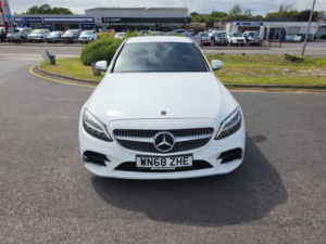 2018 Mercedes-Benz C Class 2.0 C220d Amg Line Saloon 4dr Diesel G-Tronic+ Euro 6 (s/s) (194 Ps) in White — image 3