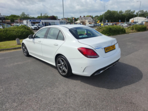 2018 Mercedes-Benz C Class 2.0 C220d Amg Line Saloon 4dr Diesel G-Tronic+ Euro 6 (s/s) (194 Ps) in White — image 6