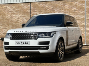 2017 Land Rover Range Rover 5.0 V8 Sv Autobiography Dynamic in White — image 6