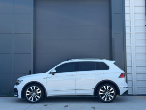 2018 Volkswagen Tiguan 2.0 Tsi R-Line DSG 4motion Euro 6 (s/s) 5dr in White — image 4