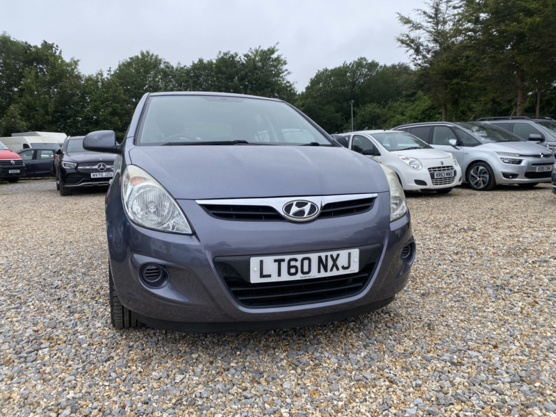2010 Hyundai I20 1.4 Comfort in Grey — image 1