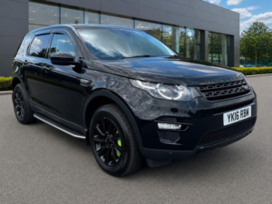 2016 Land Rover Discovery Sport 2.0 Td4 Se Tech Auto 4WD Euro 6 (s/s) 5dr in Black — image 3