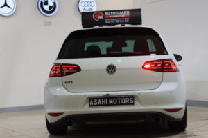 2015 Volkswagen Golf 2.0 Tsi Bluemotion Tech Gti Hatchback 5dr Petrol DSG Euro 6 (s/s) (220 Ps) in White — image 4