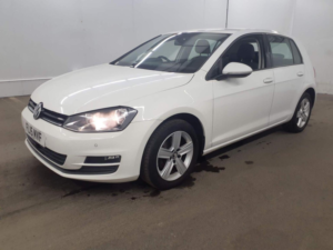 2015 Volkswagen Golf 1.4 Tsi Bluemotion Tech Match Euro 5 (s/s) 5dr in White — image 3