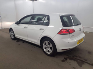 2015 Volkswagen Golf 1.4 Tsi Bluemotion Tech Match Euro 5 (s/s) 5dr in White — image 4