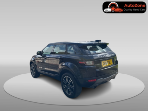 2016 Land Rover Range Rover Evoque 2.0 Td4 Se Tech in Black — image 6