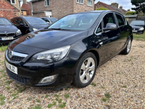 2011 Vauxhall Astra 1.7 Cdti Sri in Black — image 6