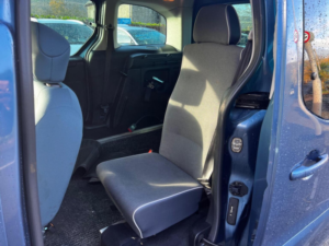 2017 Citroen Berlingo 1.6 Bluehdi Feel Multispace MPV Euro 6 5dr in Blue — image 4