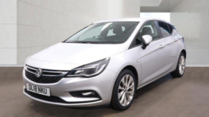 2018 Vauxhall Astra 1.4i Design Euro 6 5dr in Silver — image 2