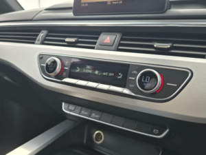 2016 Audi A4 Avant 2.0 Tdi S Line Estate 5dr Diesel Manual Euro 6 (s/s) (150 Ps) in Grey — image 5