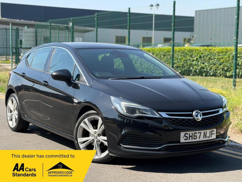 2017 Vauxhall Astra 1.6 Cdti Ecotec Blueinjection Sri Vx Line Nav Euro 6 5dr in Black — image 1