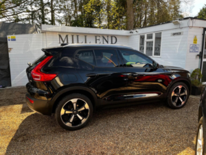 2018 Volvo Xc40 2.0 D3 Momentum Auto Euro 6 (s/s) 5dr in Black — image 5