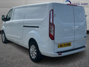 2021 Ford Transit Custom 2.0 Transit Custom Limited Van 300 L2 2.0l Ecoblue 130ps Fwd 6 Speed Automatic in White — image 5