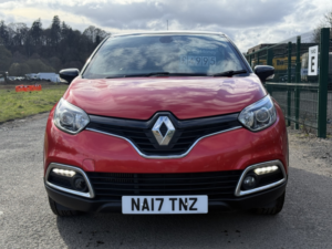 2017 Renault Captur 1.5 Dci Energy Dynamique S Nav SUV 5dr Diesel Manual Euro 6 (s/s) (90 Ps) in Red — image 2