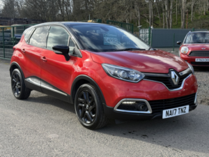 2017 Renault Captur 1.5 Dci Energy Dynamique S Nav SUV 5dr Diesel Manual Euro 6 (s/s) (90 Ps) in Red — image 3