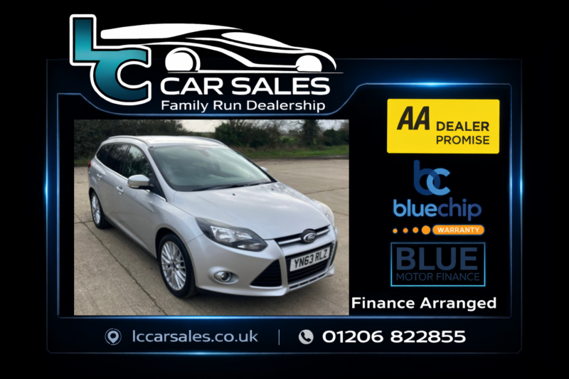 2013 Ford Focus 1.0 T Ecoboost Zetec Estate in Silver — image 1